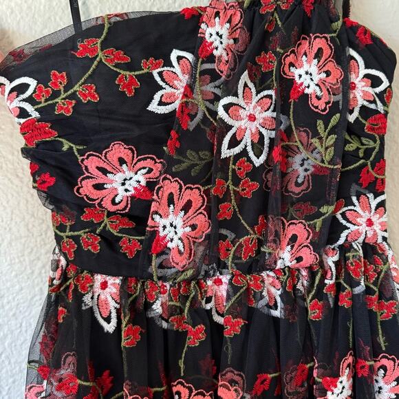 New BCBGeneration One Shoulder Embroidered Mini Dress Size 4 - Picture 7 of 12